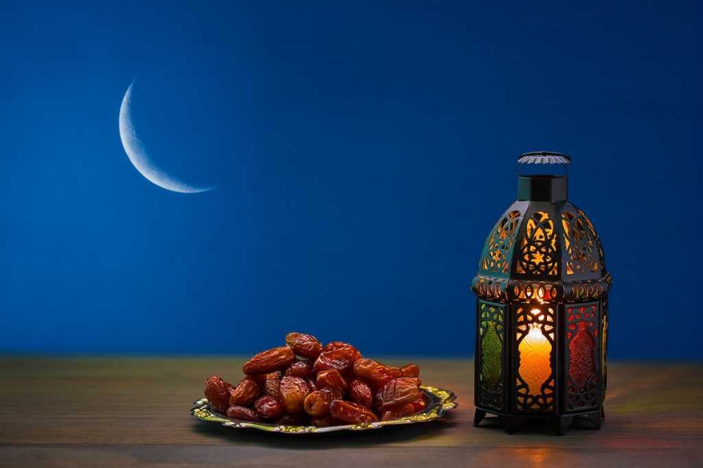موعد رمضان فلكيا 2025.. أول يوم صيام وموعد عيد الفطر المُبارك